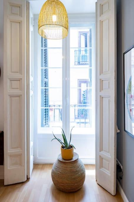 Beautiful Apartment In Malasana For 3 Pax - Ferrer Madryt Zewnętrze zdjęcie