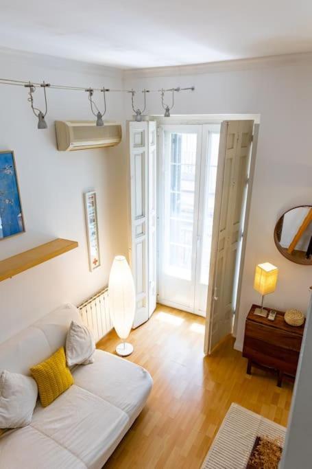 Beautiful Apartment In Malasana For 3 Pax - Ferrer Madryt Zewnętrze zdjęcie