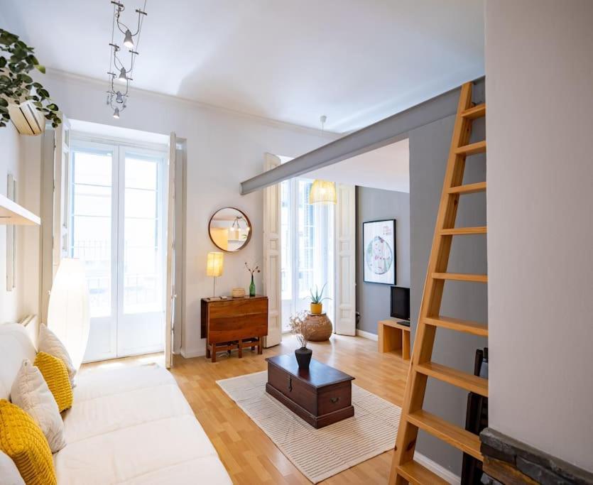 Beautiful Apartment In Malasana For 3 Pax - Ferrer Madryt Zewnętrze zdjęcie